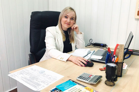 Ирина - руководитель и основатель Мастерской PRO.REZKA